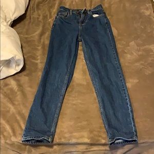 Fashion nova mom jeans